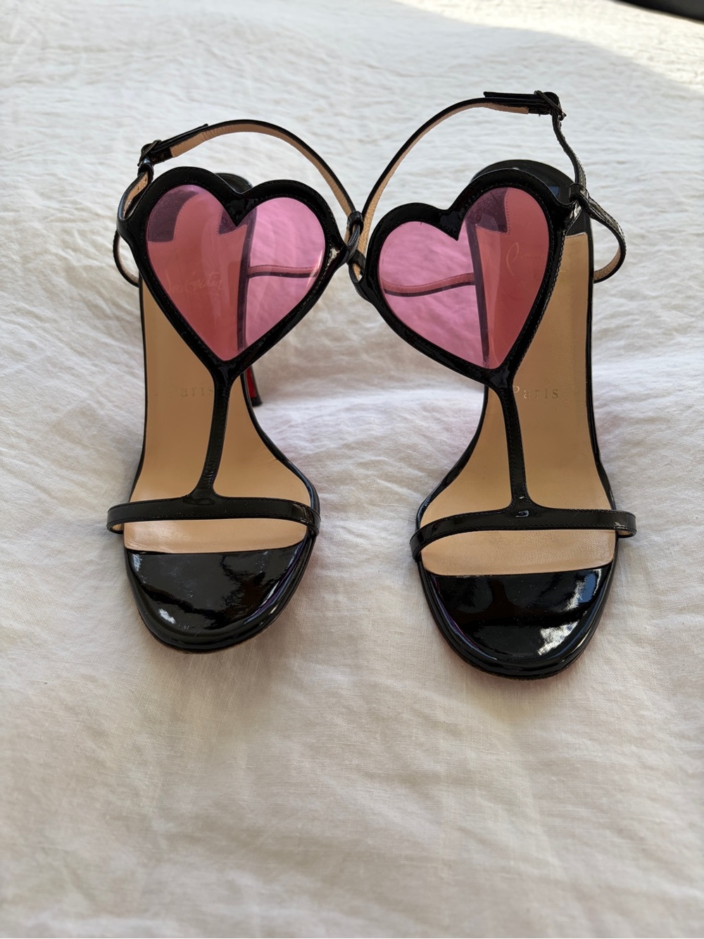 Christian Louboutin Cora Heart Patent Leather T Strap Thong Heels Black Pink - Picture 4 of 10